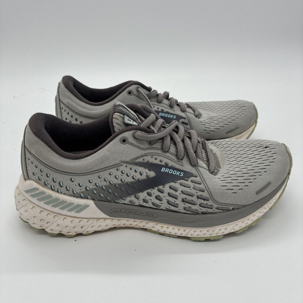 Brooks Adrenaline GTS 21 Running Grey Sneakers Women's Size 7.5 Medium B READ D.